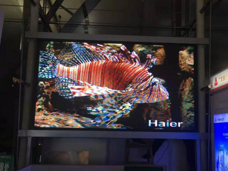 廣州白云機場航站樓 LED 顯示屏工程